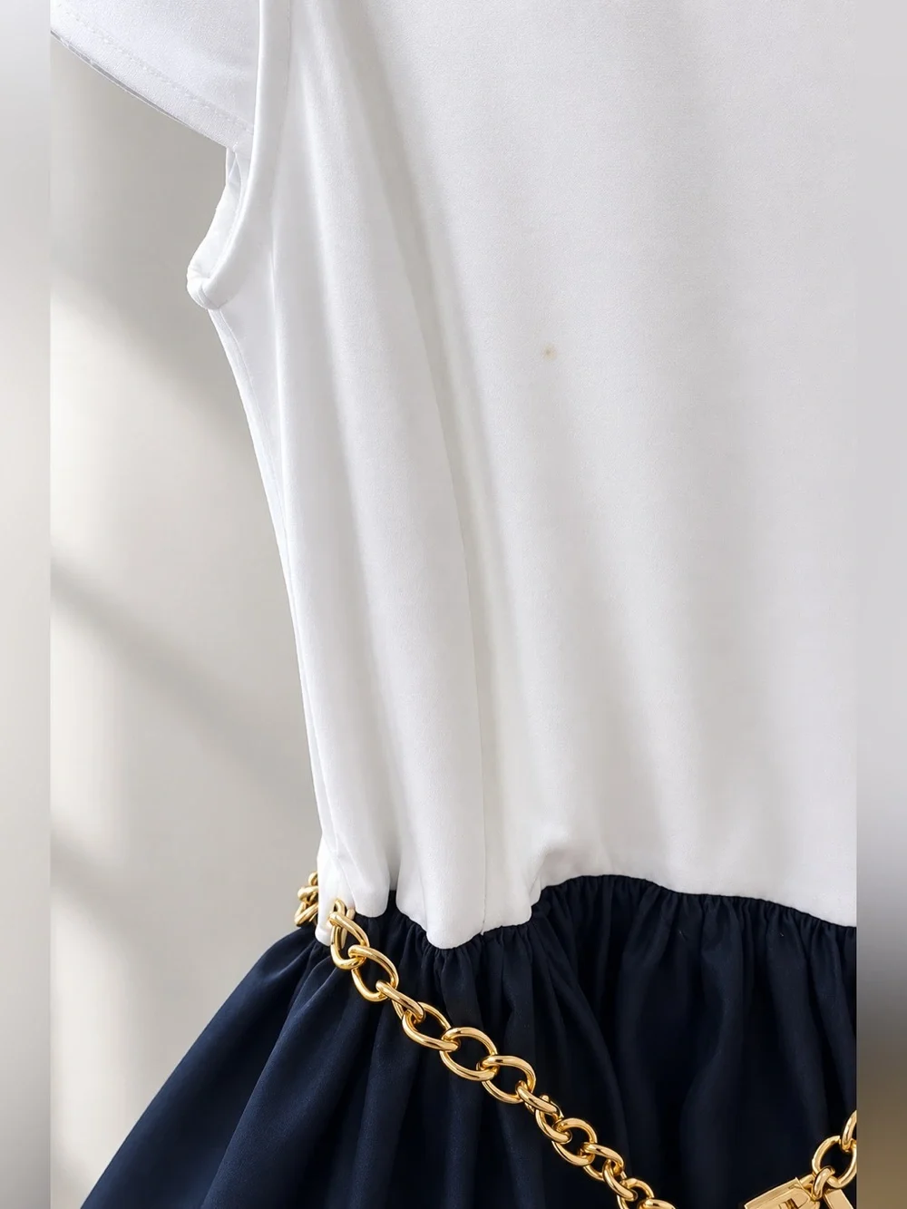 Monnalisa Girls Jersey Dress Size 10 Navy White Gold Chain Belt